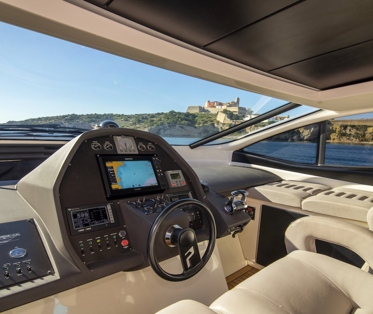 Pershing 62 OPTIMUM 5